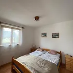 Apartment Balatonfenyves 度假居